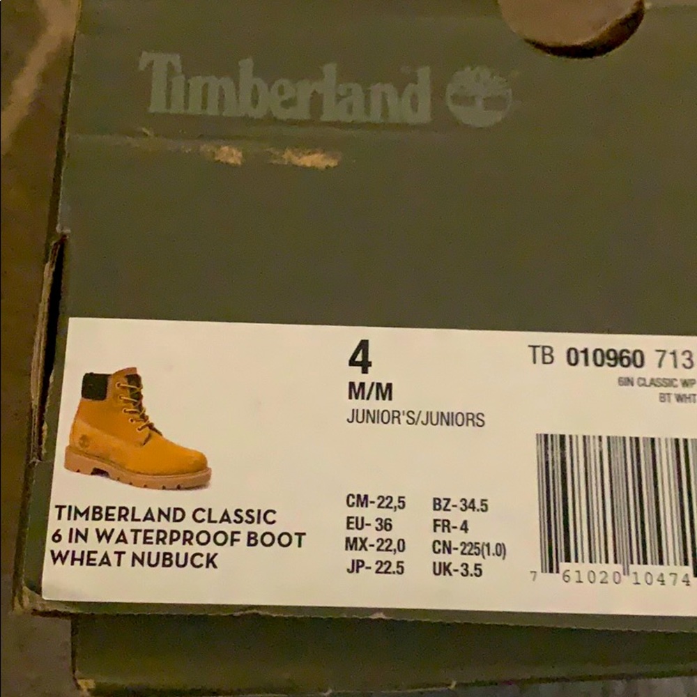 Brand New Timberland Boys Boots size 4